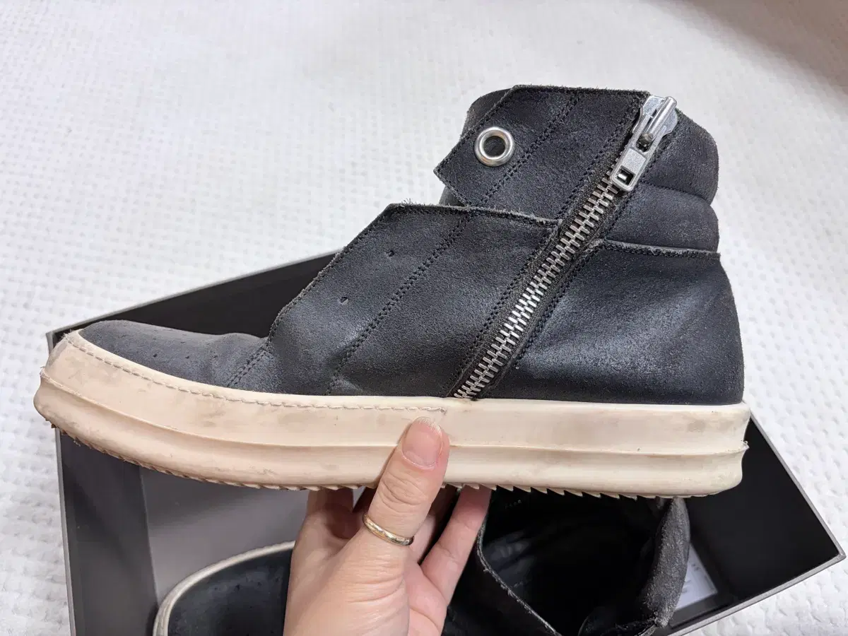thumbnail-6